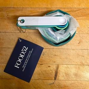 Measuring Cups - Never Used!